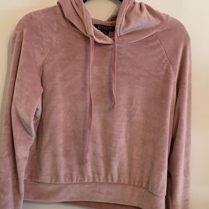 Soft velvet pink cropped sweatshirt